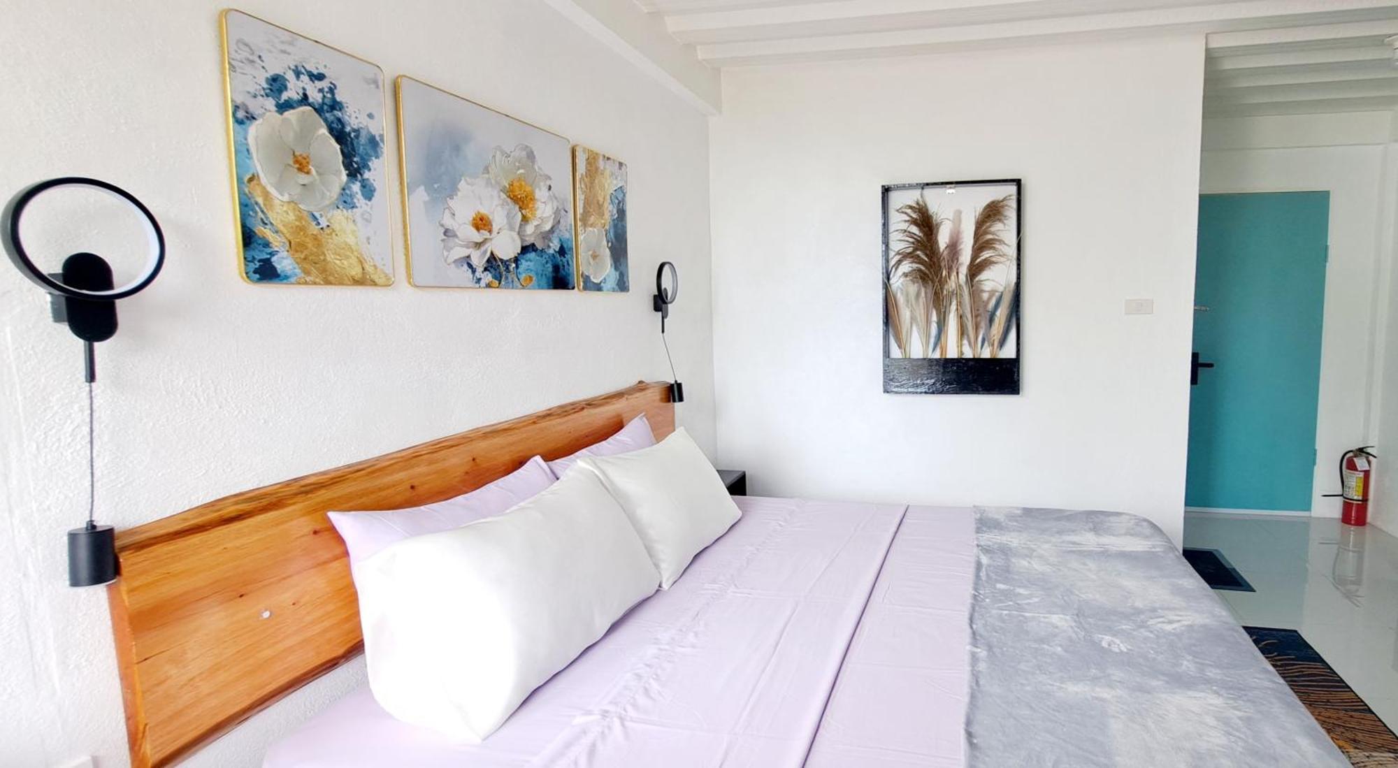 Bougainvillea Guesthouse ซานฮวน ภายนอก รูปภาพ